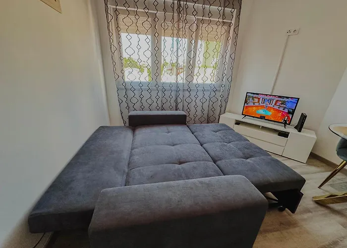 House Caparica كوستا دا كاباريكا