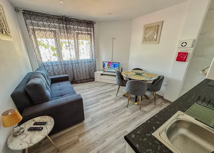 شقة House Caparica *