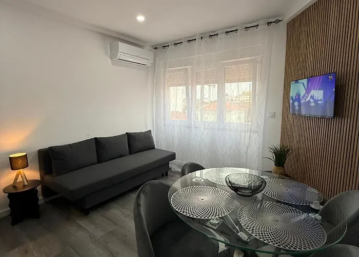 House Caparica كوستا دا كاباريكا